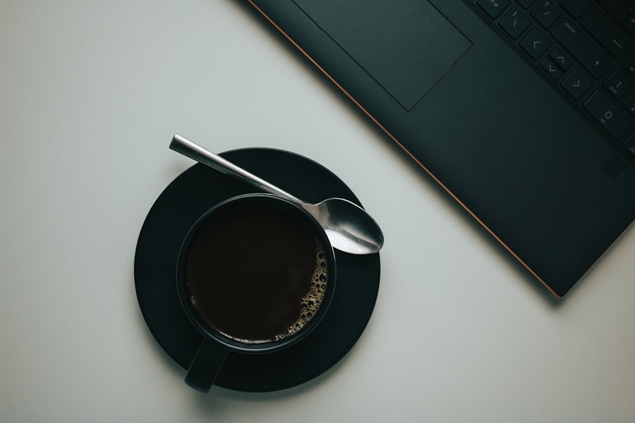 Photo Laptop and coffee