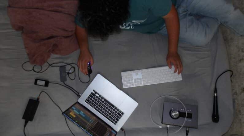 Photo Remote Internships