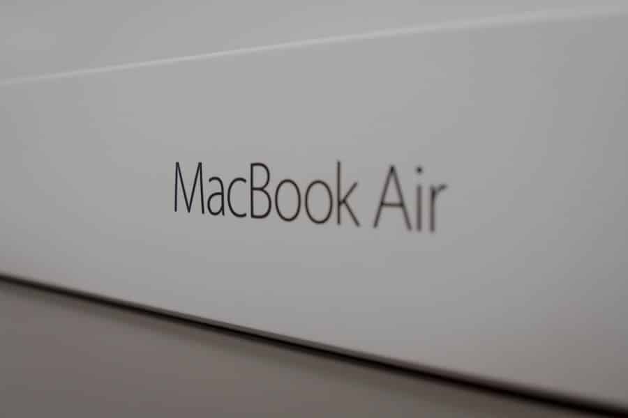 Photo Laptop and books