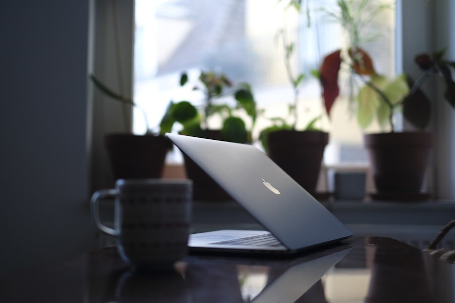 Photo Laptop and coffee