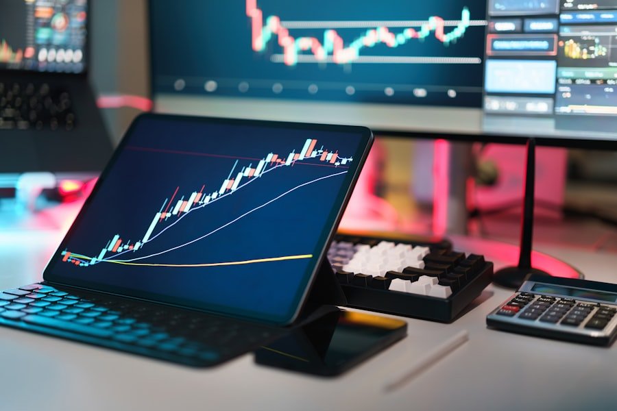 Photo Laptop and money
