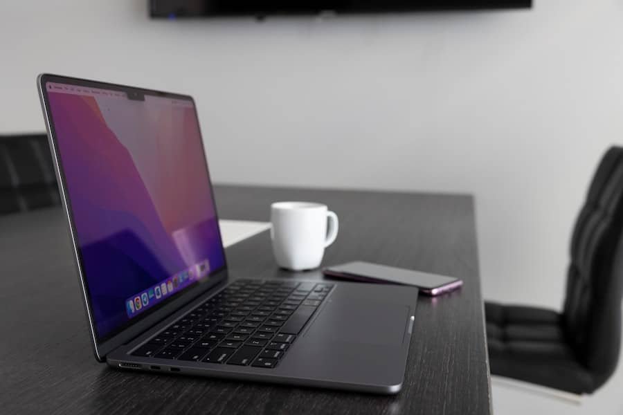 Photo Laptop and coffee