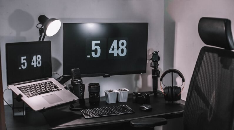 Photo Laptop workspace