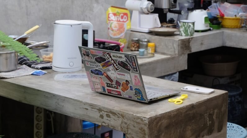 Photo Laptop workspace
